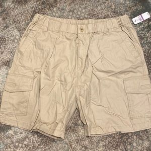 Mens cargo shorts, khaki and gray XXL ( set of 2) Tommy Bahama